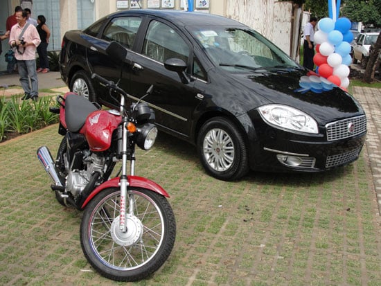 Campanha de Natal 2010 da CDL-Itabira vai sortear um Fiat Linea e uma moto
