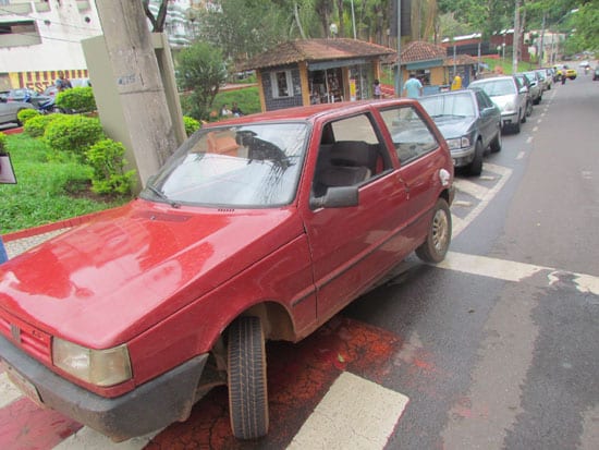 PM prende homem em carro com queixa de furto no centro de Itabira