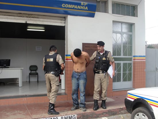 Jovem é preso pela PM acusado de arrombar dois caminhões e furtar uma bicicleta