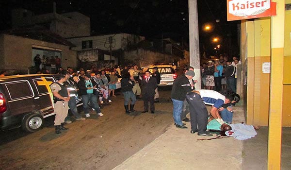 Homem é executado com tiros na cabeça no Cônego Guilhermino