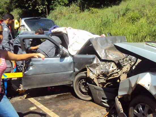 Sete pessoas ficam feridas em acidente na MGC-120, próximo a Santa Maria de Itabira