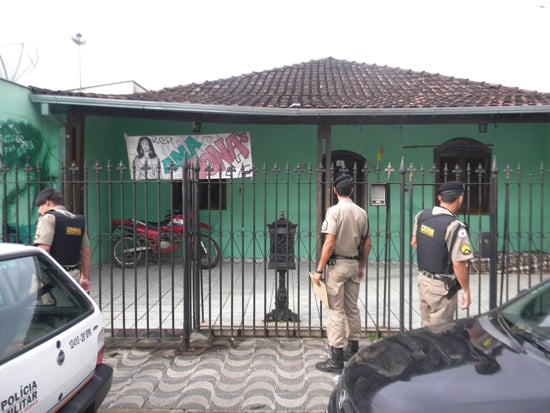Polícia Militar visita repúblicas da Unifei e orienta estudantes quanto à segurança