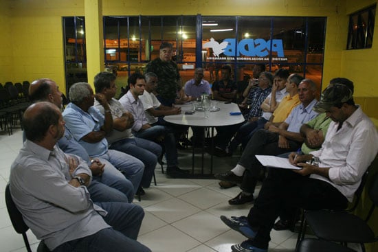 Grupo da 3ª via coloca lado a lado PT e PSDB, além de governistas PP e PTN