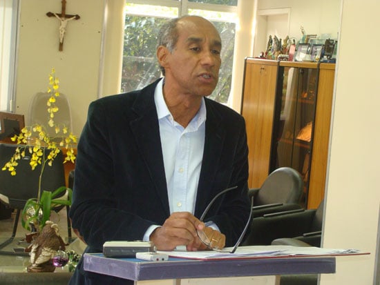João Izael anuncia anistia para inadimplentes com o município