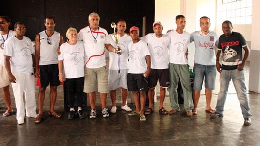 Evento beneficente arrecada meia tonelada de macarrão