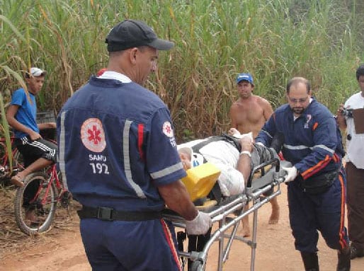 Garimpeiro sofre acidente no desvio da estrada de Itabira a Nova Era