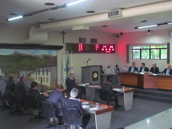 Vereadores aprovam reajuste para servidores públicos