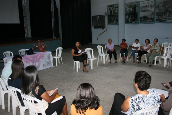 Conselho da Mulher realiza palestra com o tema “Mulher contra a violência”