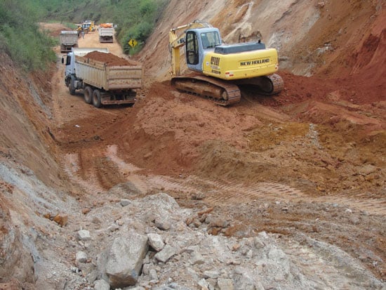 Caminhões de até 55 toneladas estão liberados para o desvio da estrada Itabira-Nova Era