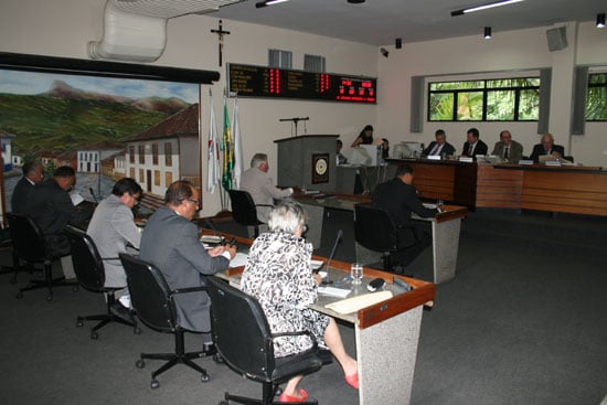 Vereadores apresentam 15 emendas ao projeto da Lei de Diretrizes Orçamentárias 2013