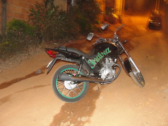 Suspeitos fogem da polícia, sofrem acidente e vão parar na delegacia