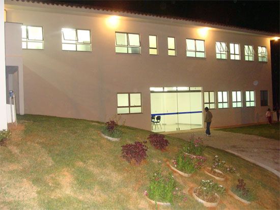 Santa-barbarenses recebem Posto de Saúde do Bairro São Bernardo com festa