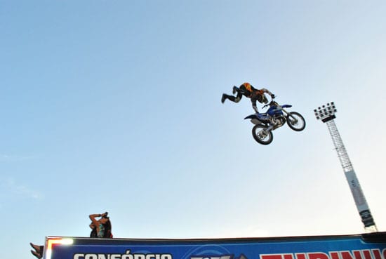 Manobras radicais marcam o 1° Encontro Off Road de Itabira