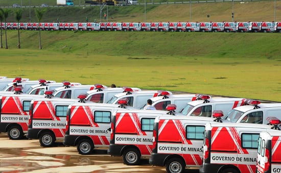 Governo de Minas entrega novas ambulâncias a 232 municípios