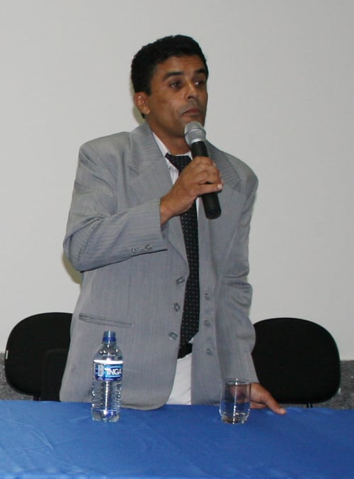 Entrevista: Ciganinho diz que prefere bancar sua campanha a dever favores
