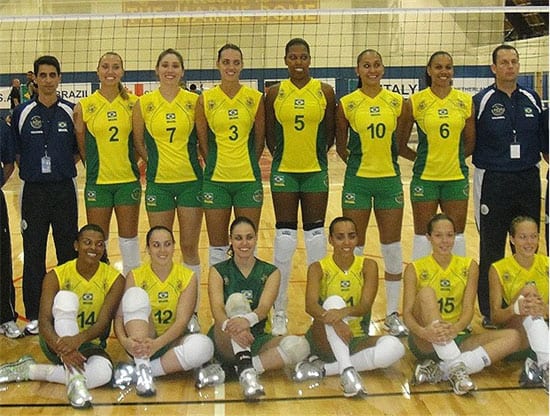 Atleta monlevadense brilha na Seleção Brasileira de Vôlei