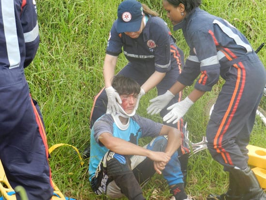 Ciclista sofre acidente em pista radical no Campestre