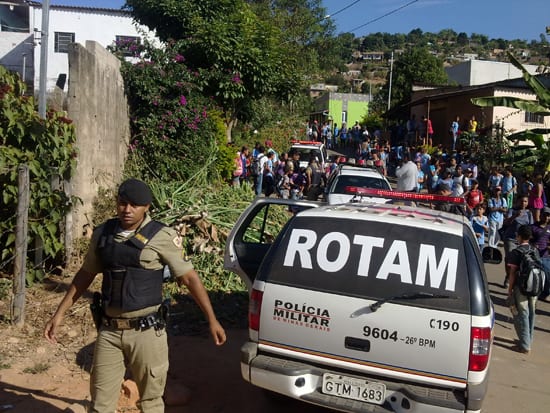 Adolescentes promovem quebradeira e ameaças em escola do Pedreira