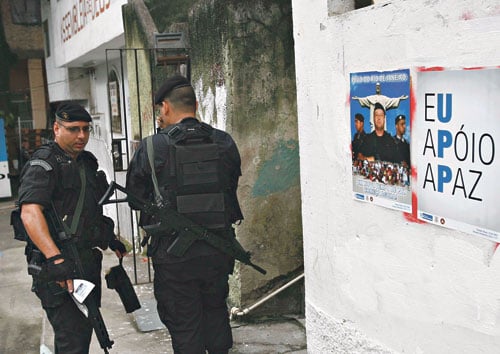 Minas copia o Rio e também terá sua polícia pacificadora