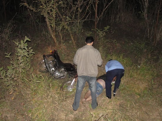 Motoqueiro perde o controle, cai e morre na estrada de São Gonçalo do Rio Abaixo