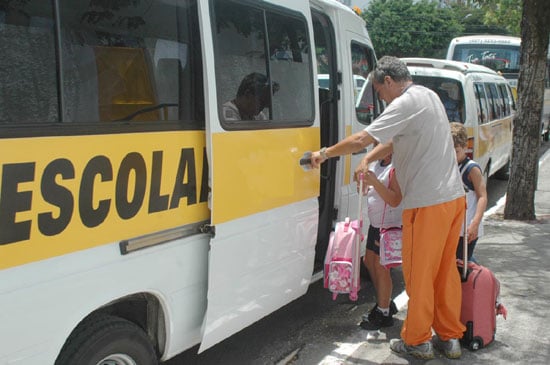 Escolha de transporte escolar exige cuidados
