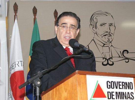 Vice-governador assina Protocolo de Intenções para Uemg em Conceição do Mato Dentro