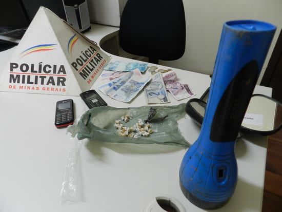 Polícia Militar apreende dois menores com crack no Major Lage