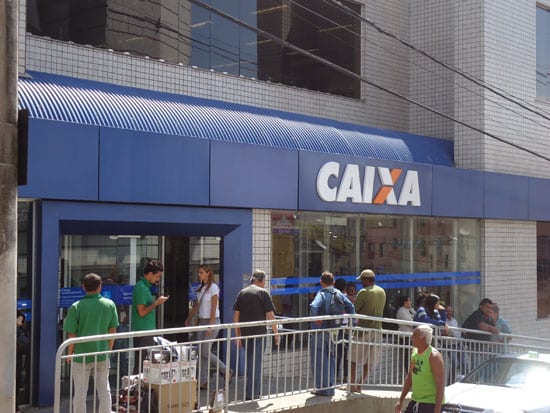 Bancários da Caixa em Itabira decidiram retornar nesta sexta-feira