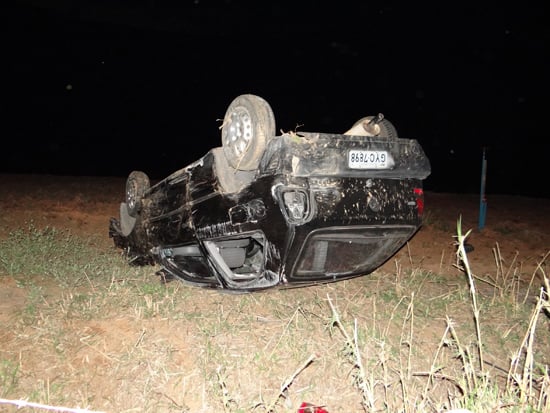 Motorista capota Gol na rodovia de acesso a Santa Maria de Itabira