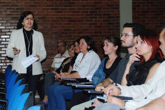 Alunos do Ensino Médio podem desenvolver pesquisas na Unifei