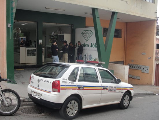 Em menos de um mês, ladrões assaltam Lourdes Joias duas vezes