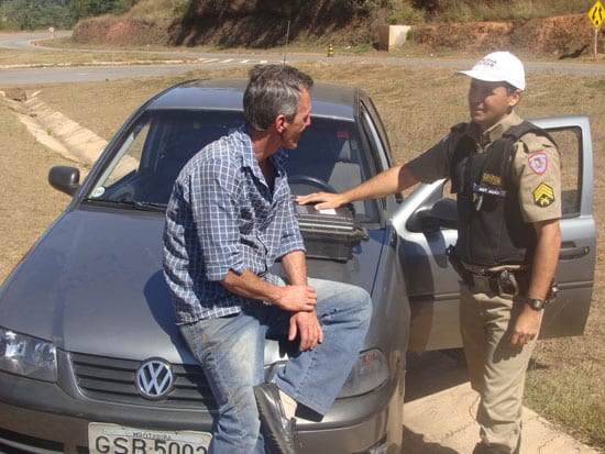 “Estou bêbado igual uma égua”