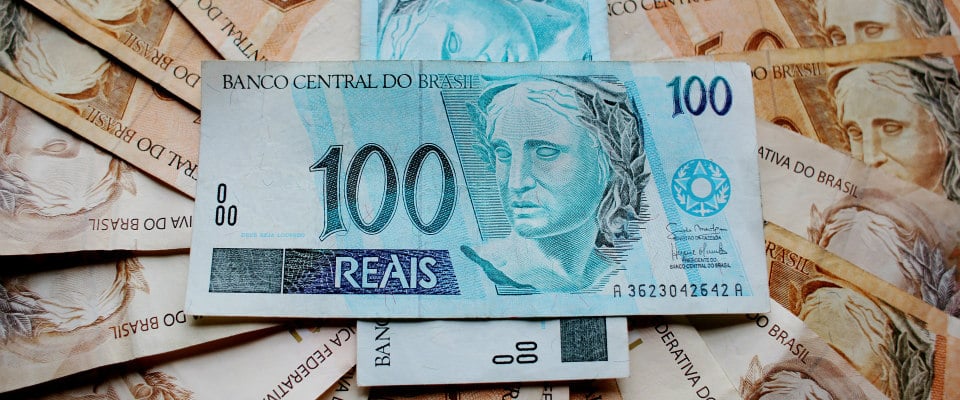 Nascidos em janeiro e fevereiro podem sacar o PIS na próxima quinta
