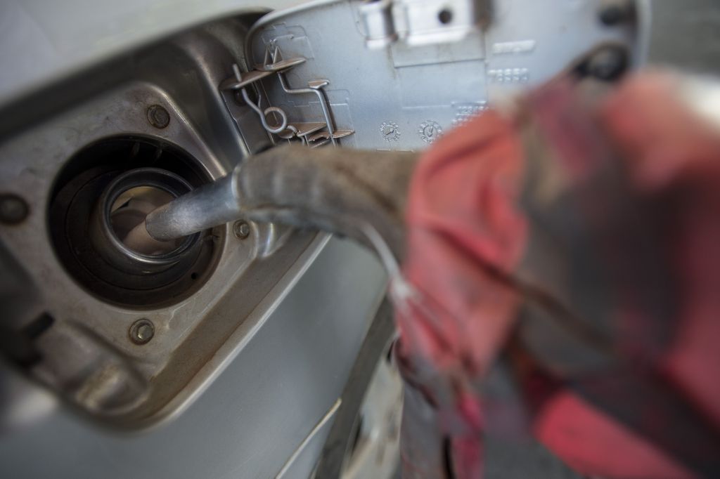 Gasolina e diesel caem pela segunda semana seguida, diz ANP