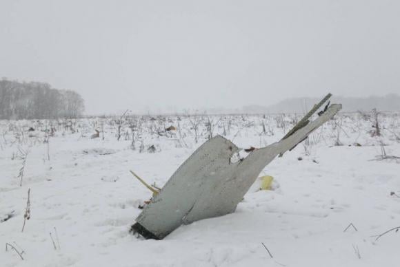 Avião de pequeno porte cai e deixa um morto em Belo Horizonte