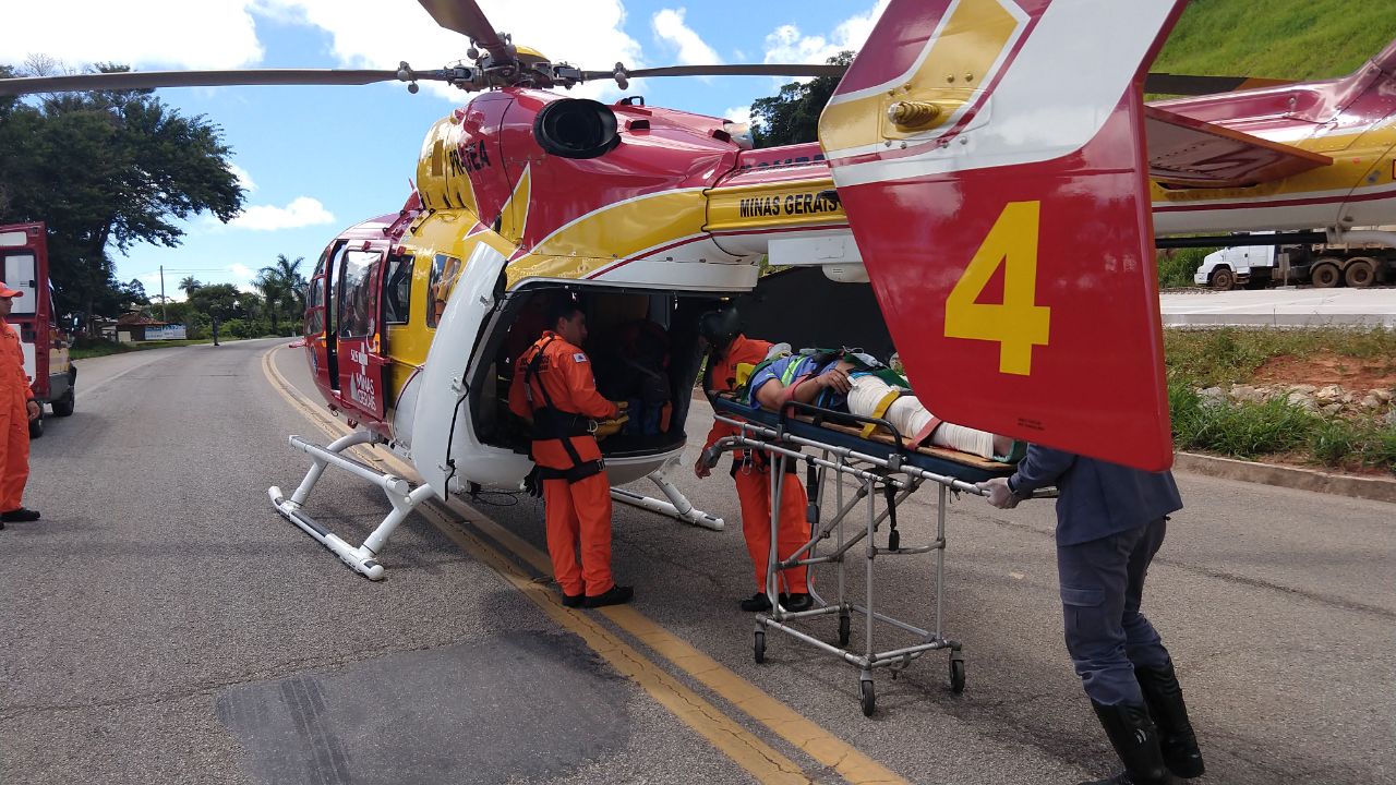 Batida deixa um ferido e complica trânsito na BR-381