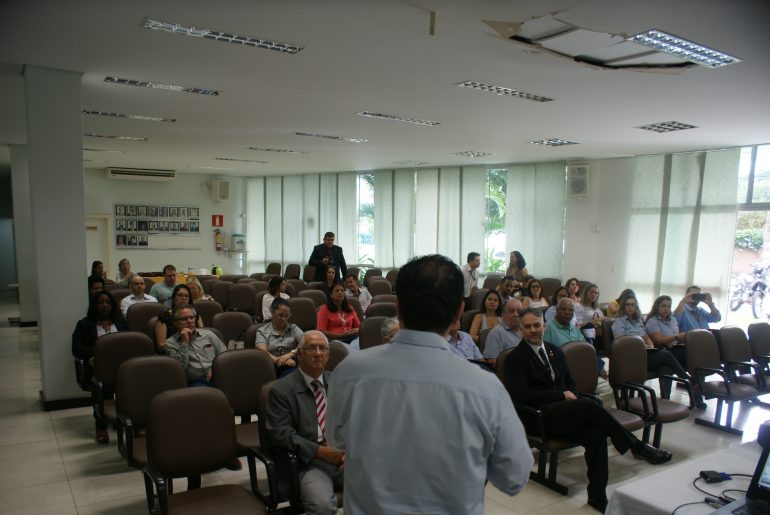 Acita e CIEE/MG firmam convênio para contratação de estudantes estagiários na região