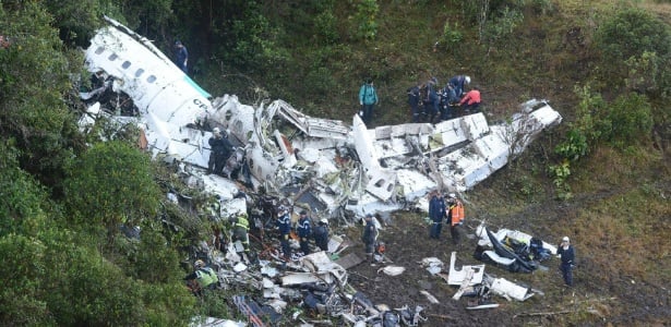 Tragédia da Chape: piloto e donos da Lamia já sabiam sobre combustível 2h antes do acidente, diz relatório
