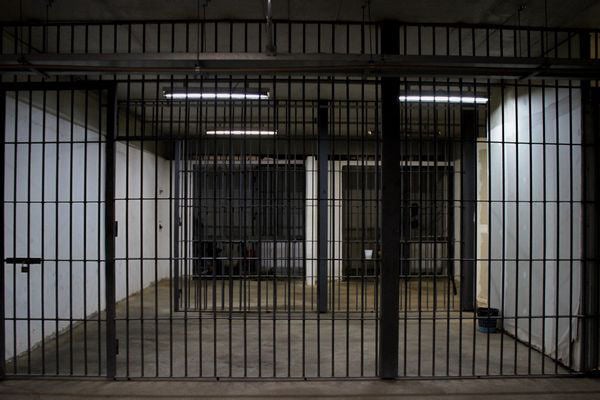 Agentes encontram até roteadores em celas de presídio carioca