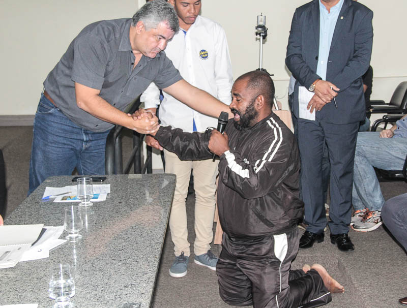 Súplica de itabirano escancara drama do desemprego na cidade
