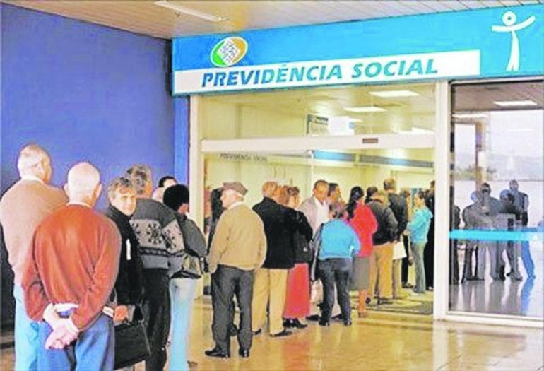Pedidos de aposentadoria por telefone e internet começam nesta segunda