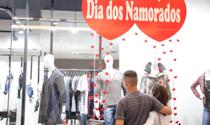 Dia dos Namorados deve movimentar R$ 2 bilhões no comércio mineiro, aponta FCDL-MG
