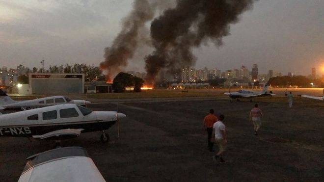 Queda de avião de pequeno porte em SP deixa um morto e seis feridos
