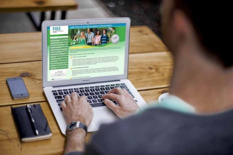 Covid-19: MEC suspende pagamento de parcelas do Fies