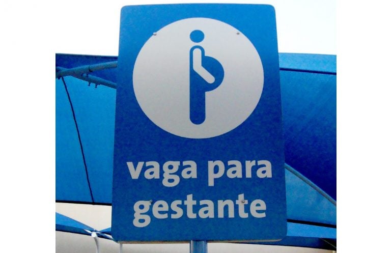 Gestantes terão vagas preferenciais de estacionamento em Itabira