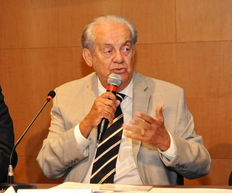 Pensar a diversificação e preparar o futuro