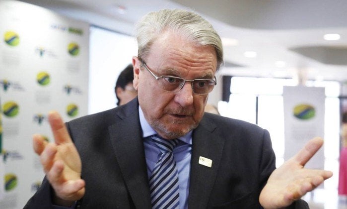 Acordo entre PT e PSB coloca candidatura de Lacerda em xeque e movimenta disputa em Minas Gerais