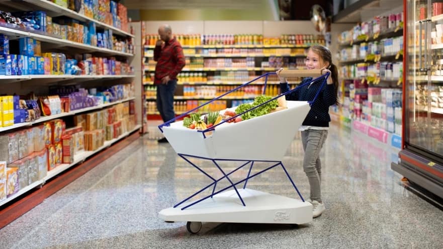 Ford cria carrinho de supermercados que freia automaticamente para evitar acidentes