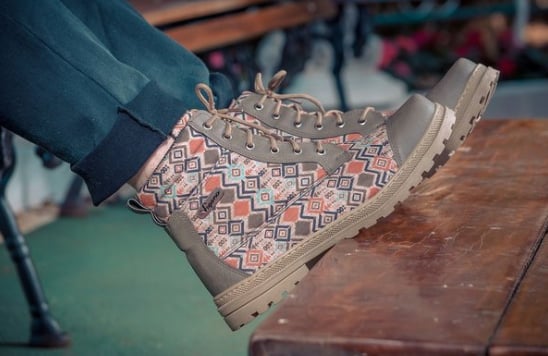 Feitos de PET e até erva de chimarrão, sapatos veganos são tendência entre as novas gerações
