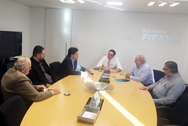 Prefeito de São Gonçalo busca aproximação com a Fiemg